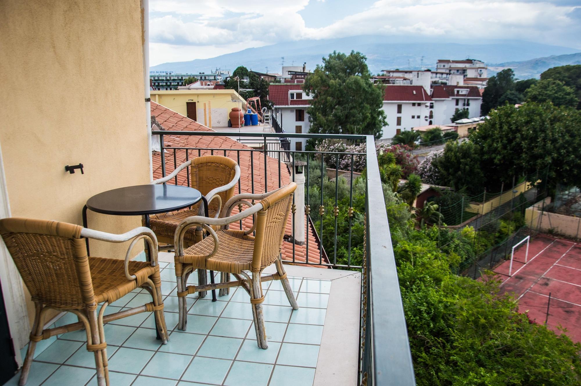 Hotel & Apartments Villa Linda Giardini Naxos Exterior foto