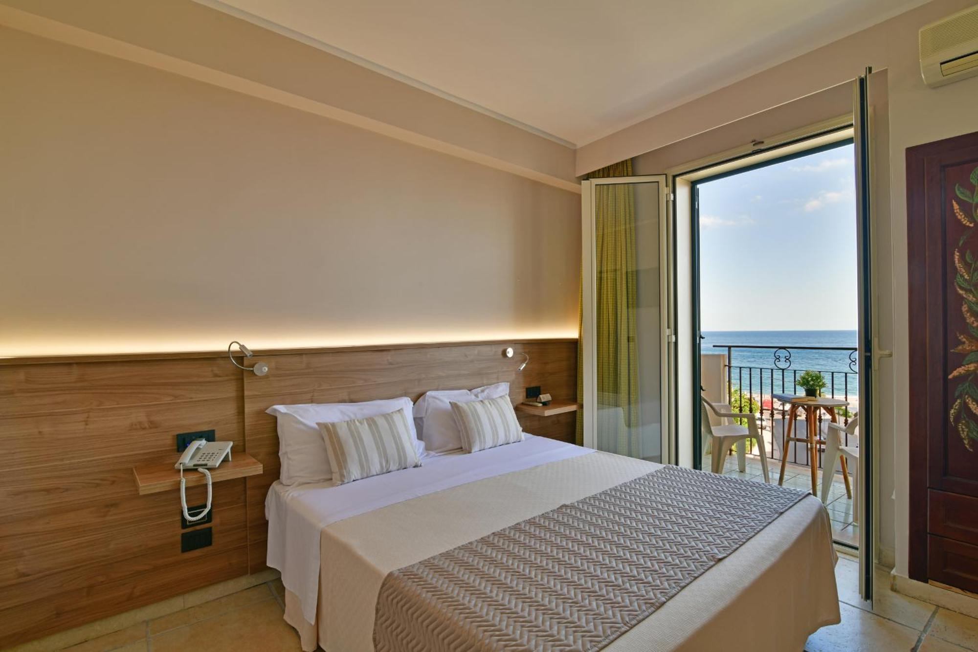 Hotel & Apartments Villa Linda Giardini Naxos Exterior foto