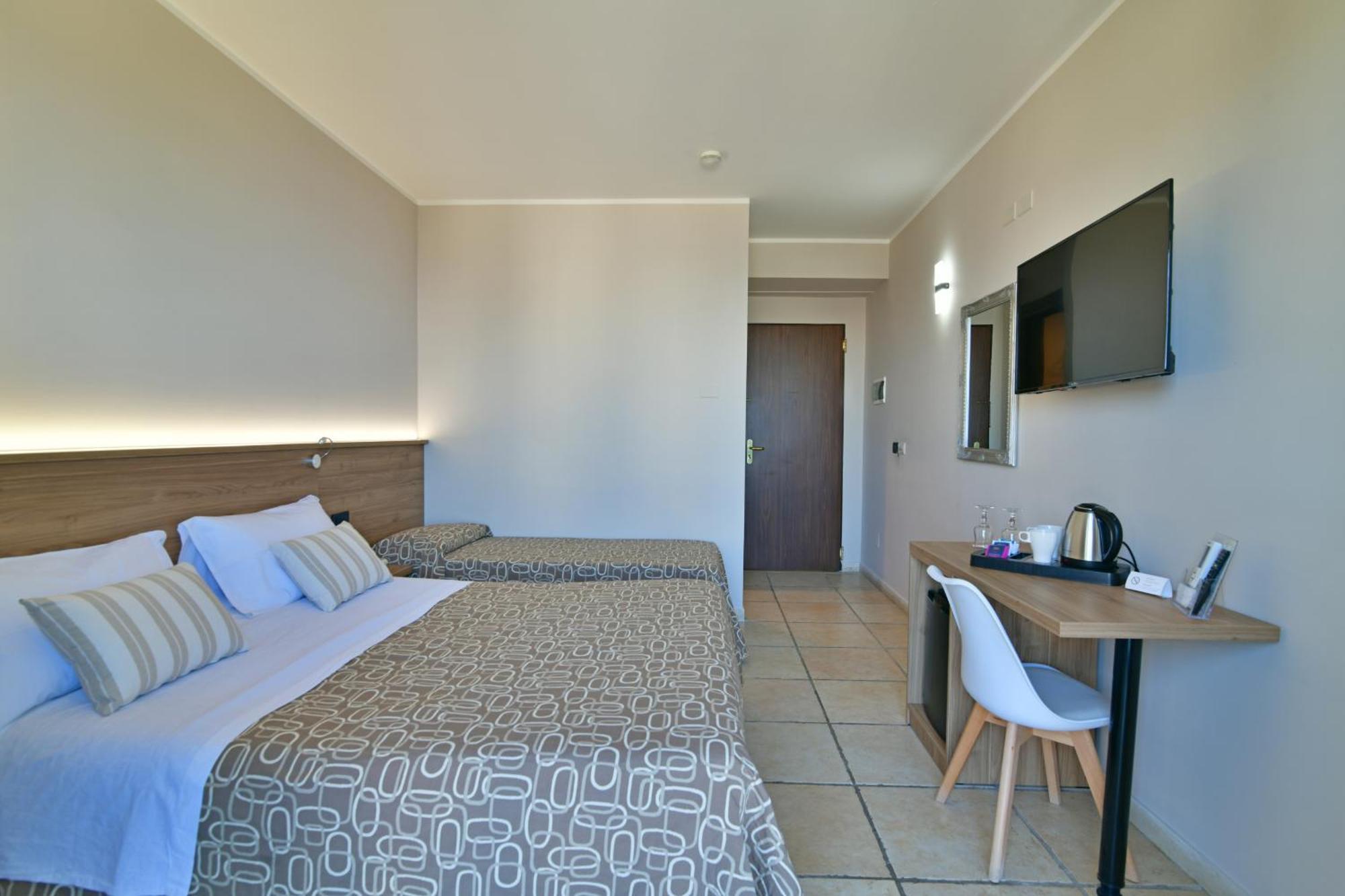 Hotel & Apartments Villa Linda Giardini Naxos Exterior foto