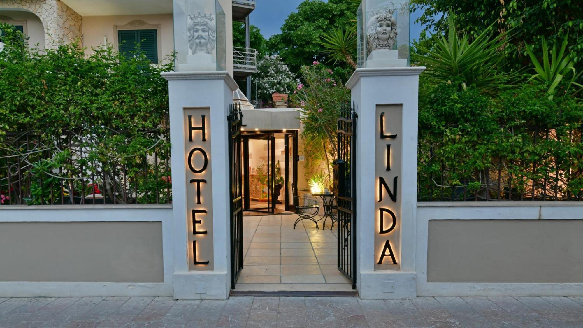 Hotel & Apartments Villa Linda Giardini Naxos Exterior foto